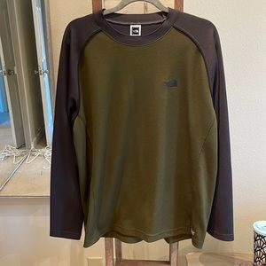 Men’s North Face Thermal long sleeve